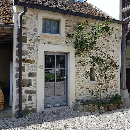 Le Prieure De Vernelle Hébergement de vacances *