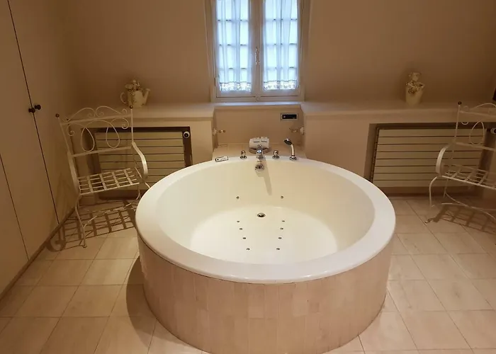 Le Prieure De Vernelle