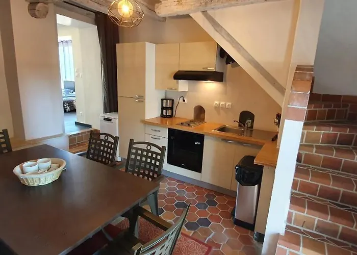 Holiday home Le Prieure De Vernelle *